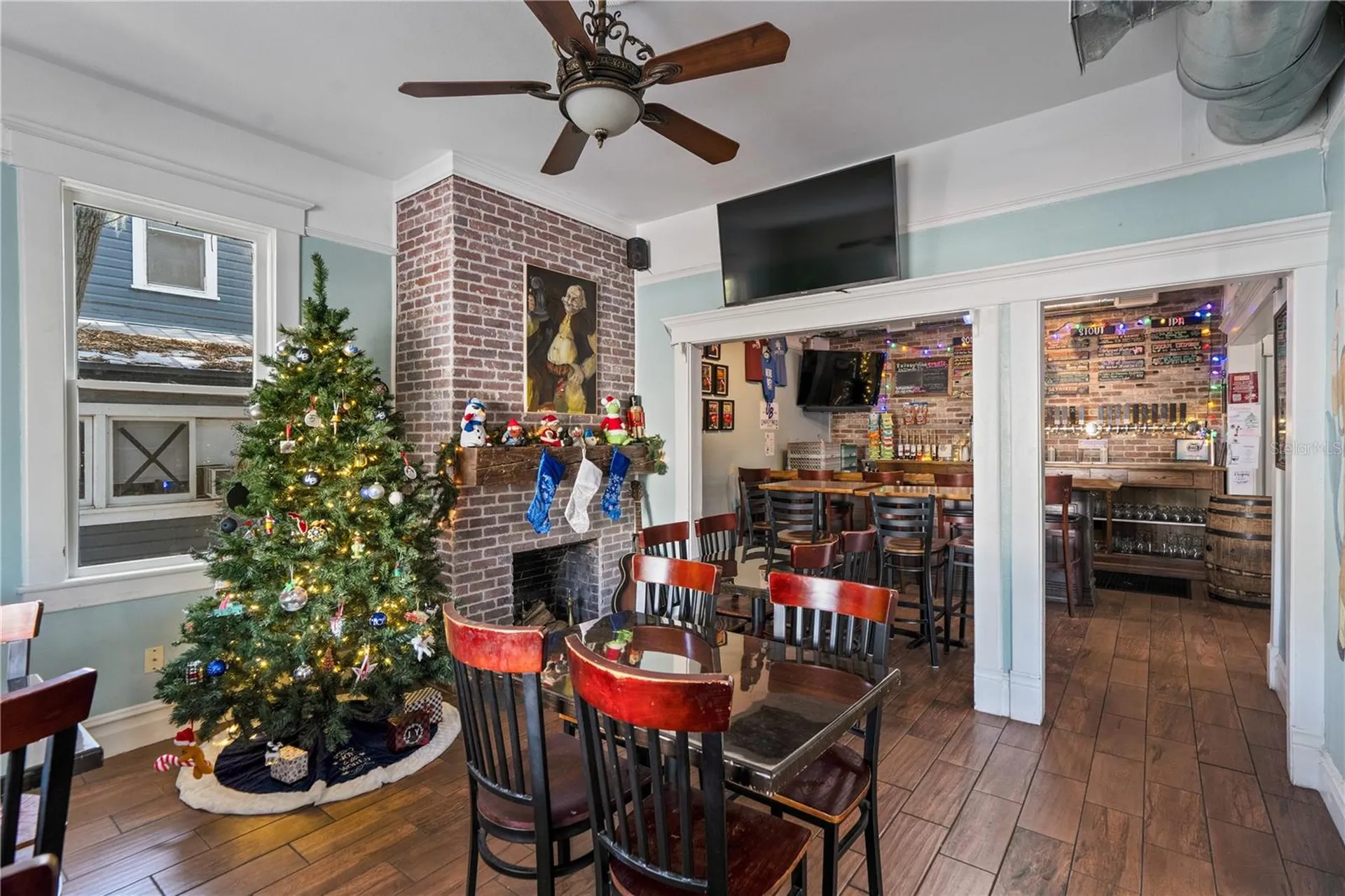 312 E Tarpon Avenue Tarpon Springs FL 34689