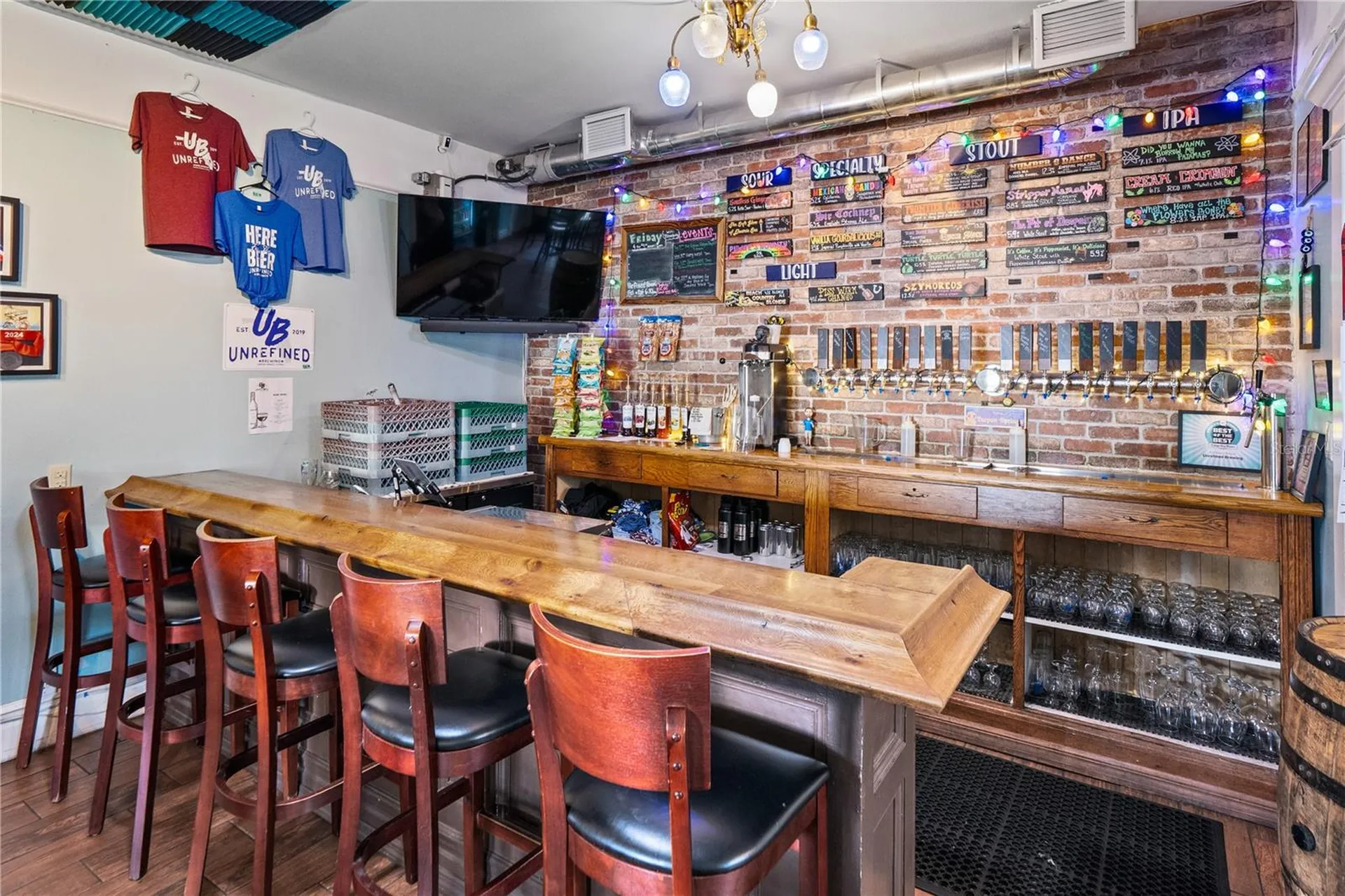 312 E Tarpon Avenue Tarpon Springs FL 34689
