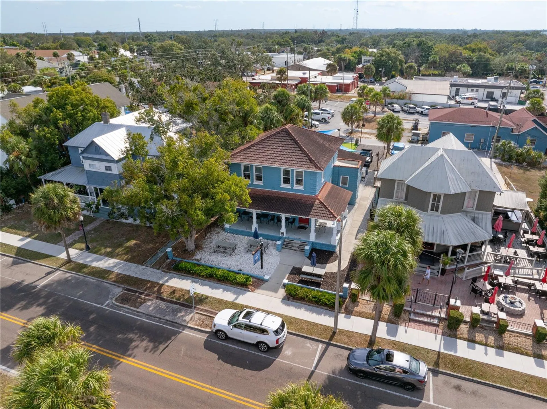 312 E Tarpon Avenue Tarpon Springs FL 34689