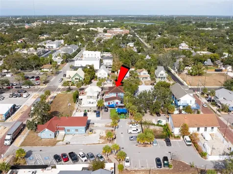 312 E Tarpon Avenue Tarpon Springs FL 34689