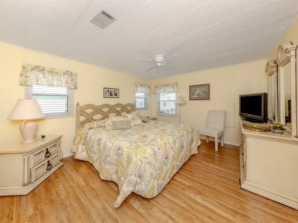 145 Seaward Way North Port FL 34287