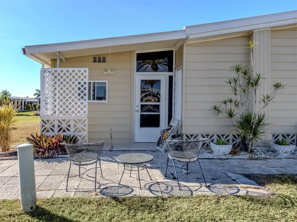 145 Seaward Way North Port FL 34287