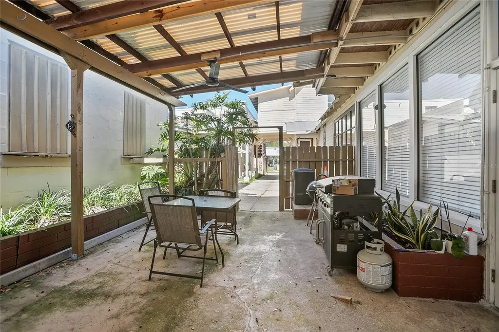 128 E Rich Avenue Deland FL 32724