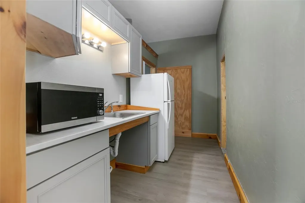 128 E Rich Avenue Deland FL 32724