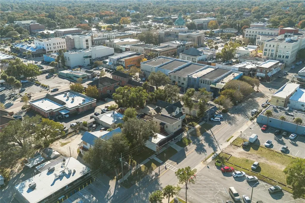 128 E Rich Avenue Deland FL 32724