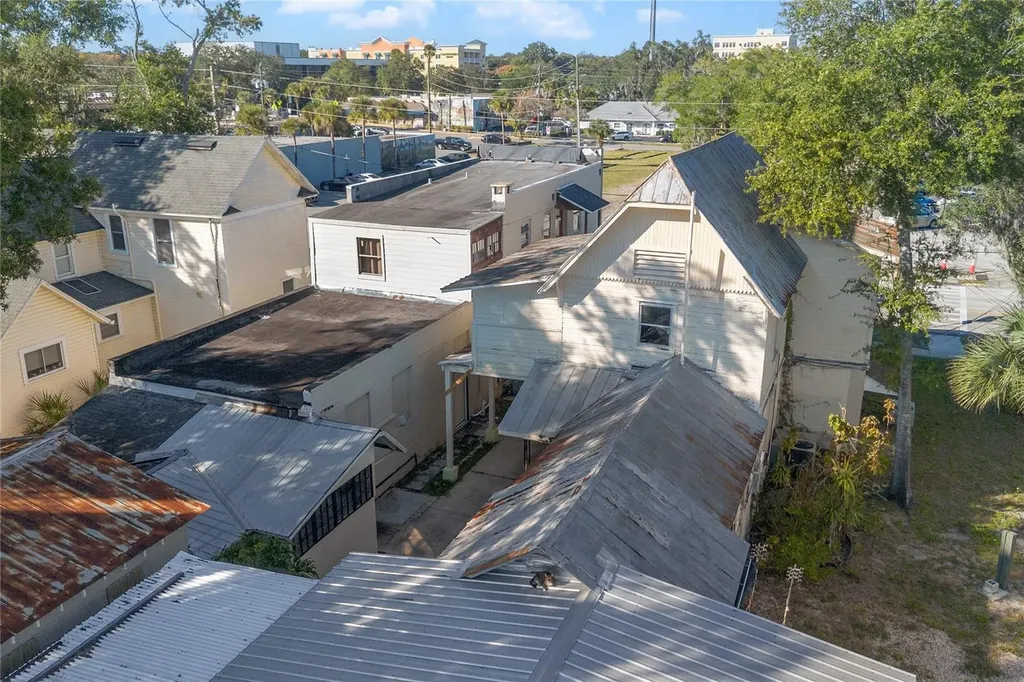 128 E Rich Avenue Deland FL 32724