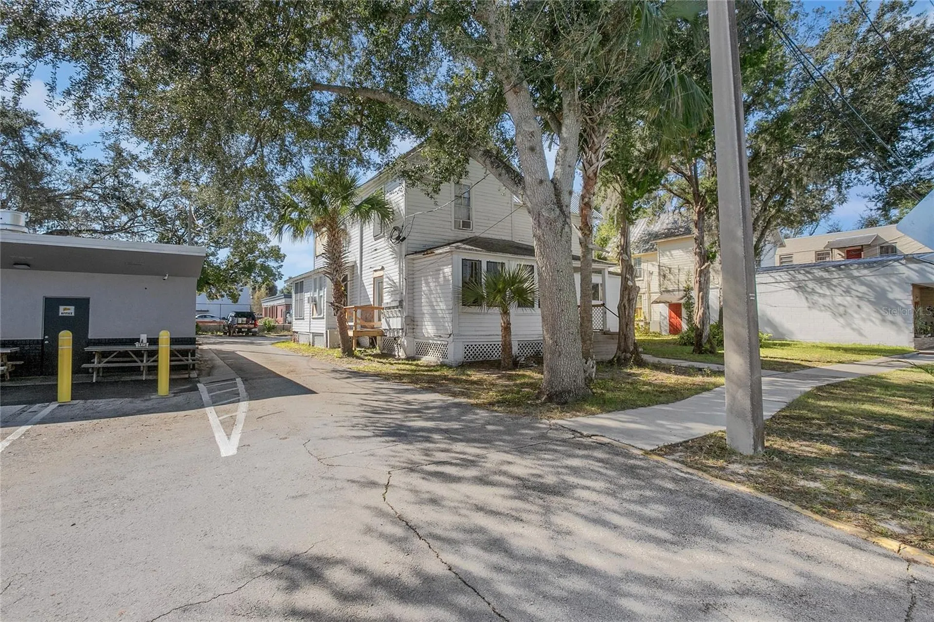 128 E Rich Avenue Deland FL 32724