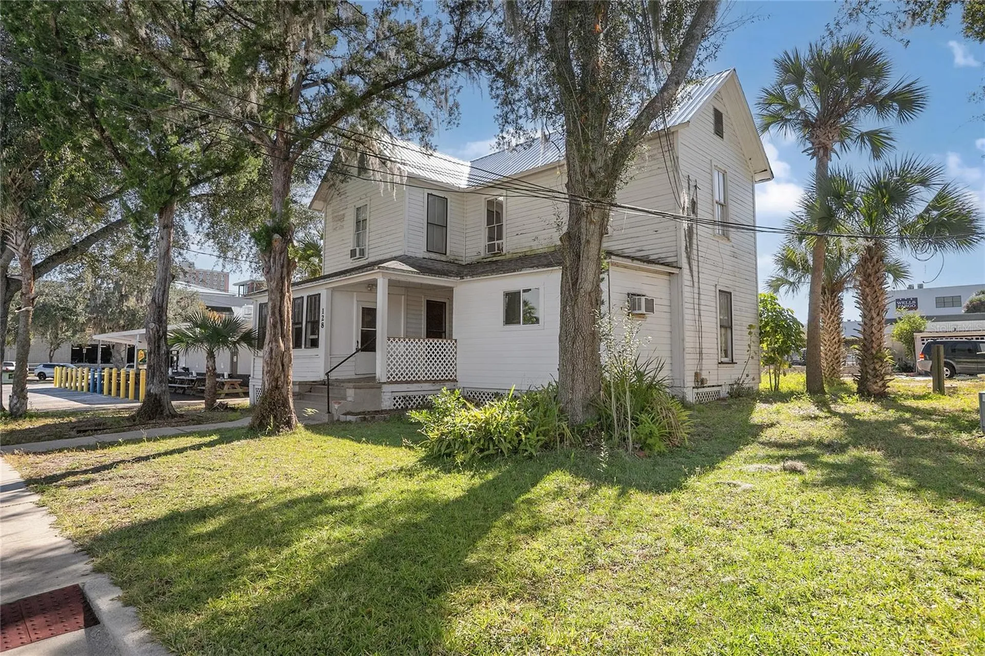 128 E Rich Avenue Deland FL 32724
