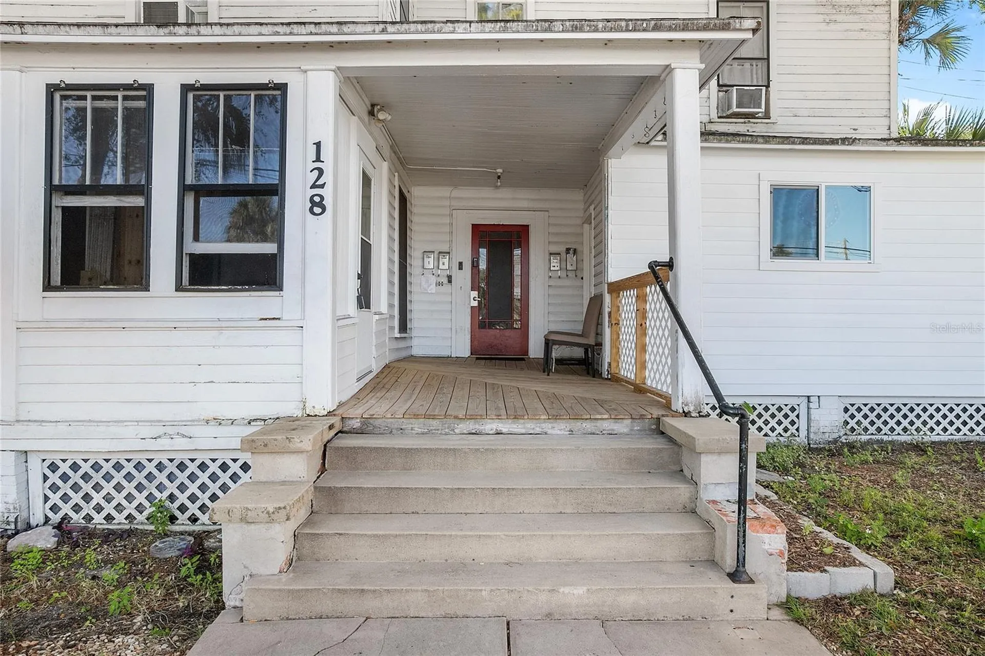 128 E Rich Avenue Deland FL 32724