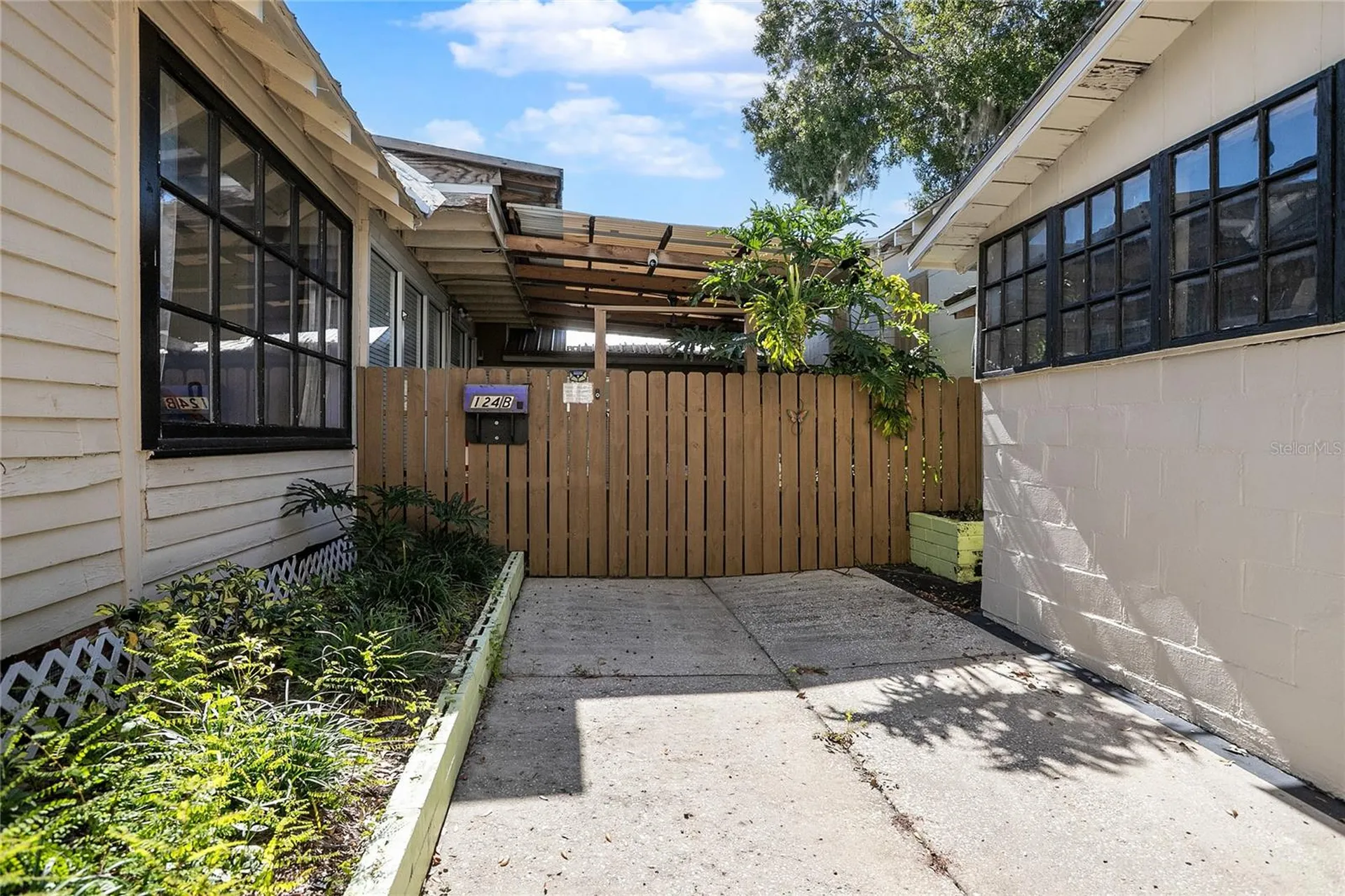 128 E Rich Avenue Deland FL 32724