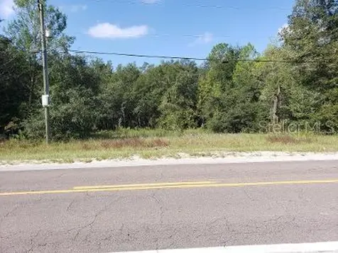 341 S County Road 315 Interlachen FL 32148