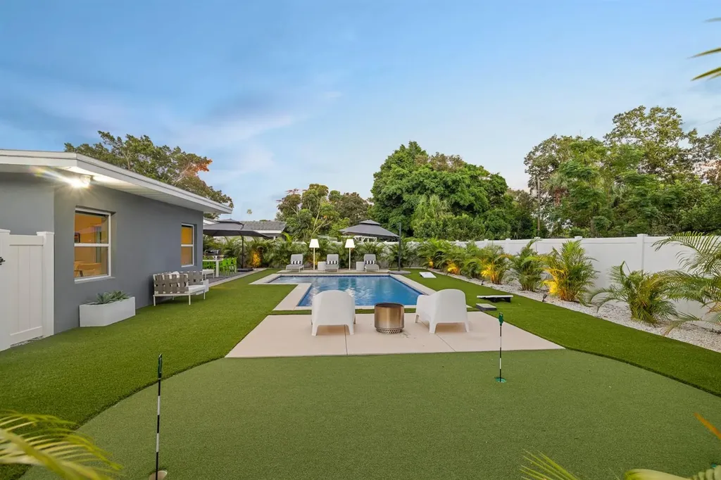2160 Sunnyside Place Sarasota FL 34239