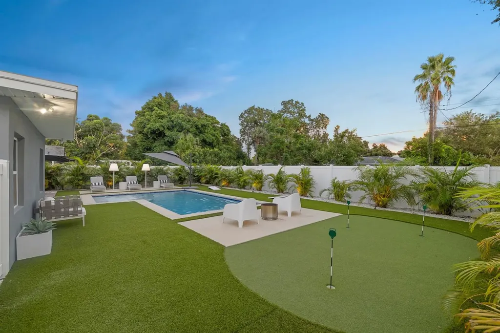 2160 Sunnyside Place Sarasota FL 34239