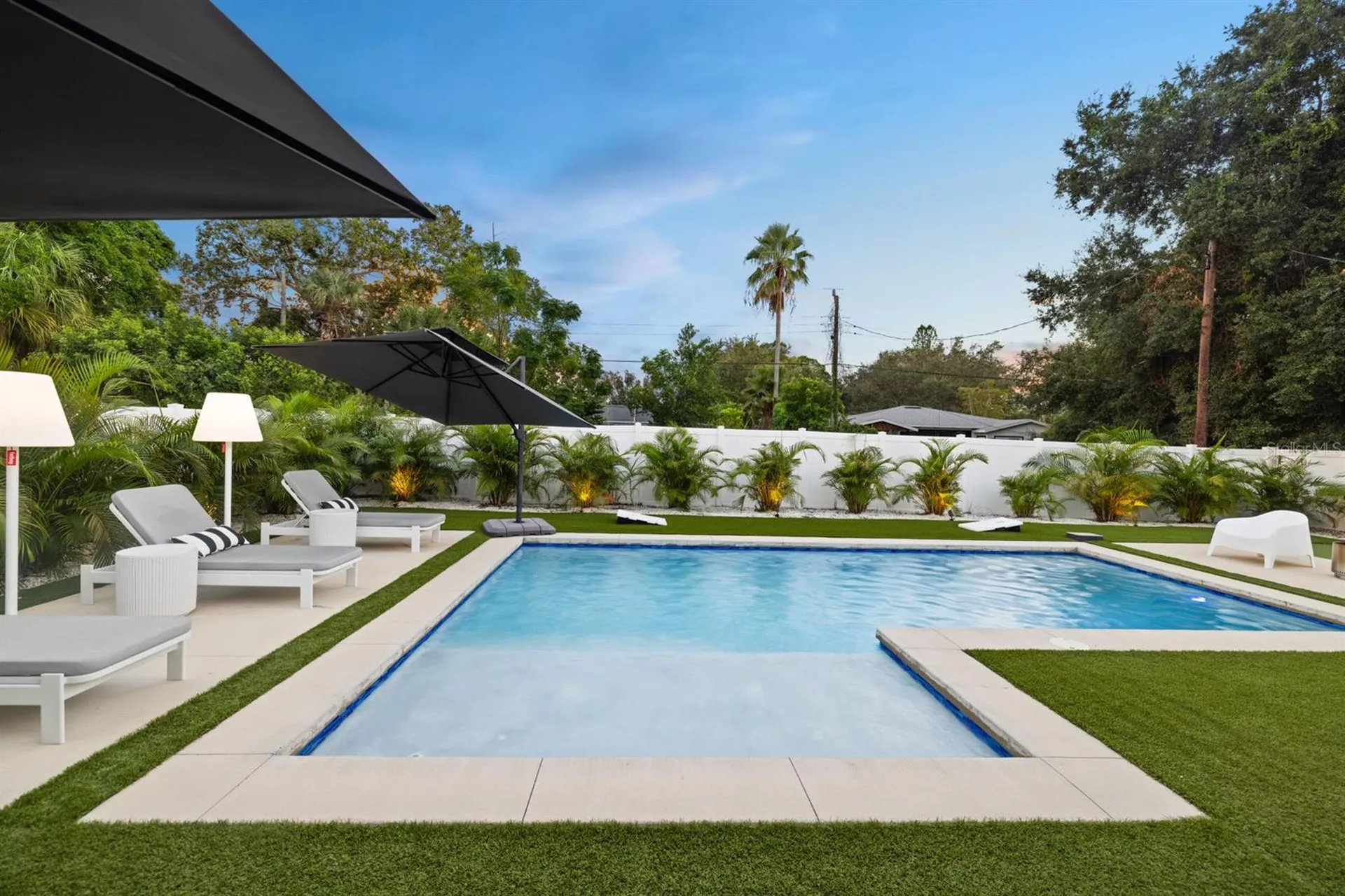 2160 Sunnyside Place Sarasota FL 34239