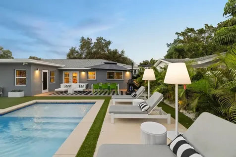 2160 Sunnyside Place Sarasota FL 34239