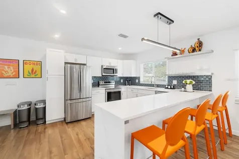 2160 Sunnyside Place Sarasota FL 34239