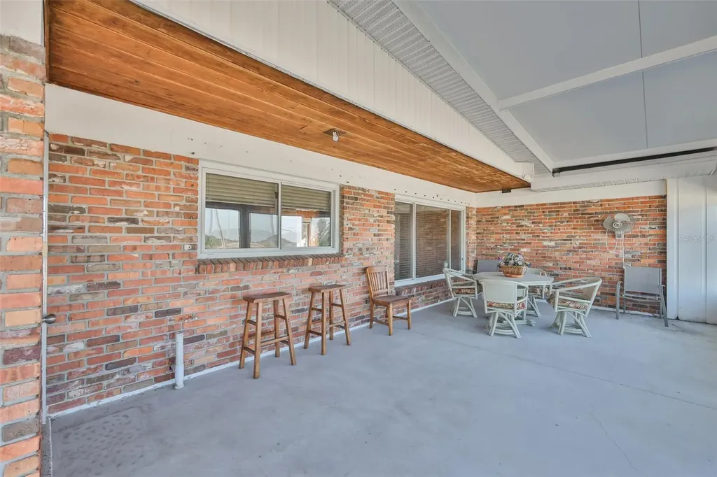 1706 Saffold Park Drive Ruskin FL 33570