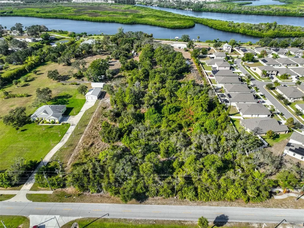 1706 Saffold Park Drive Ruskin FL 33570