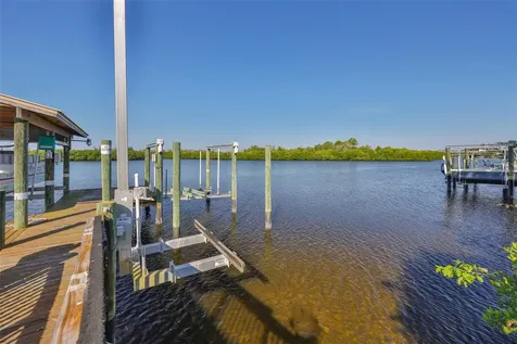 1706 Saffold Park Drive Ruskin FL 33570