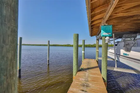 1706 Saffold Park Drive Ruskin FL 33570