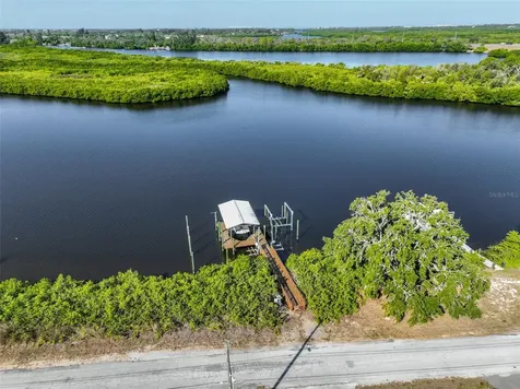 1706 Saffold Park Drive Ruskin FL 33570