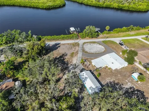 1706 Saffold Park Drive Ruskin FL 33570