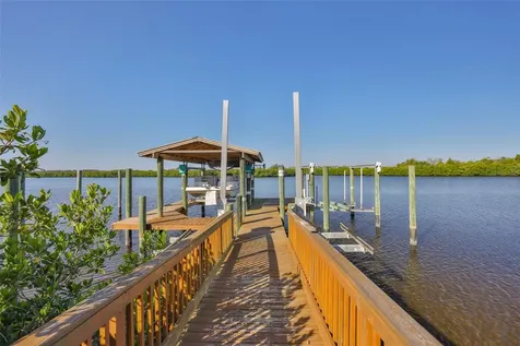 1706 Saffold Park Drive Ruskin FL 33570