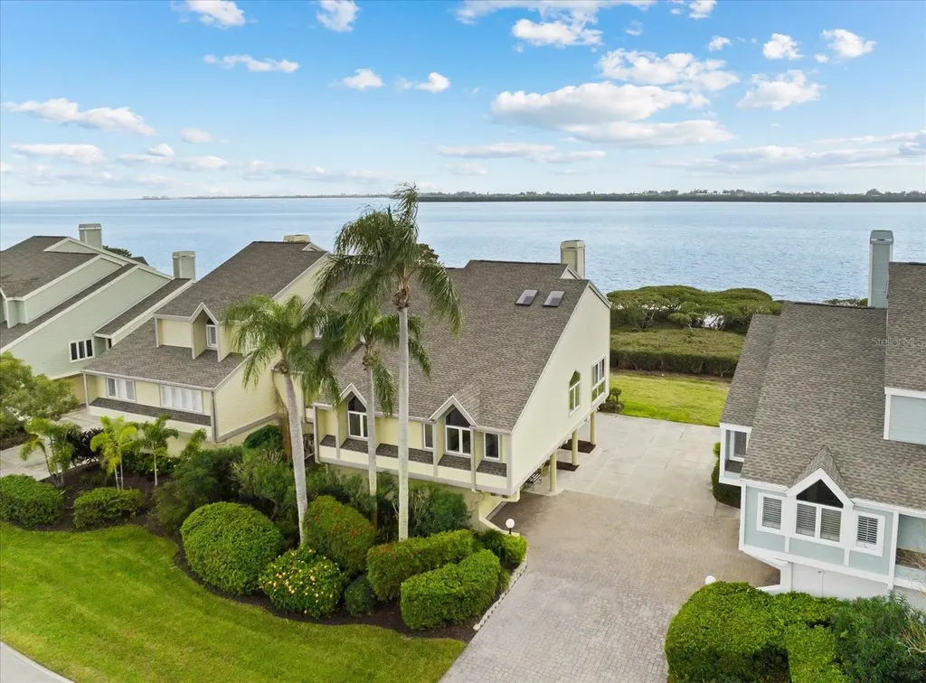 71 Tidy Island Boulevard Bradenton FL 34210