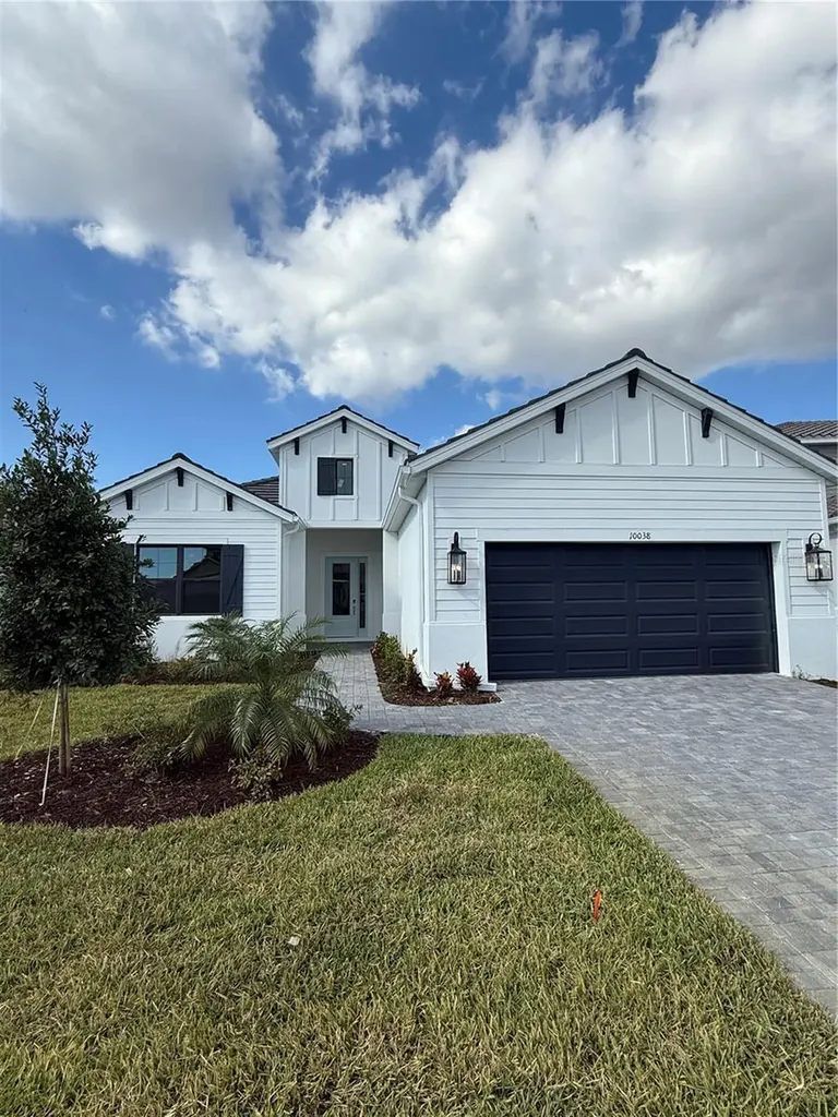 10038 Crystal Isle Circle Sarasota FL 34241