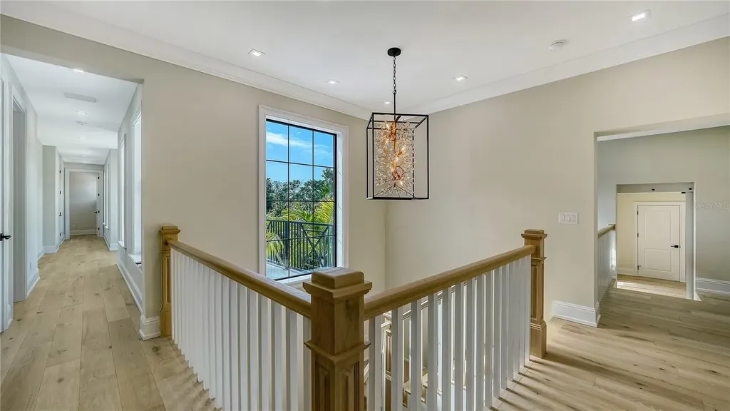 656 Tropical Circle Sarasota FL 34242