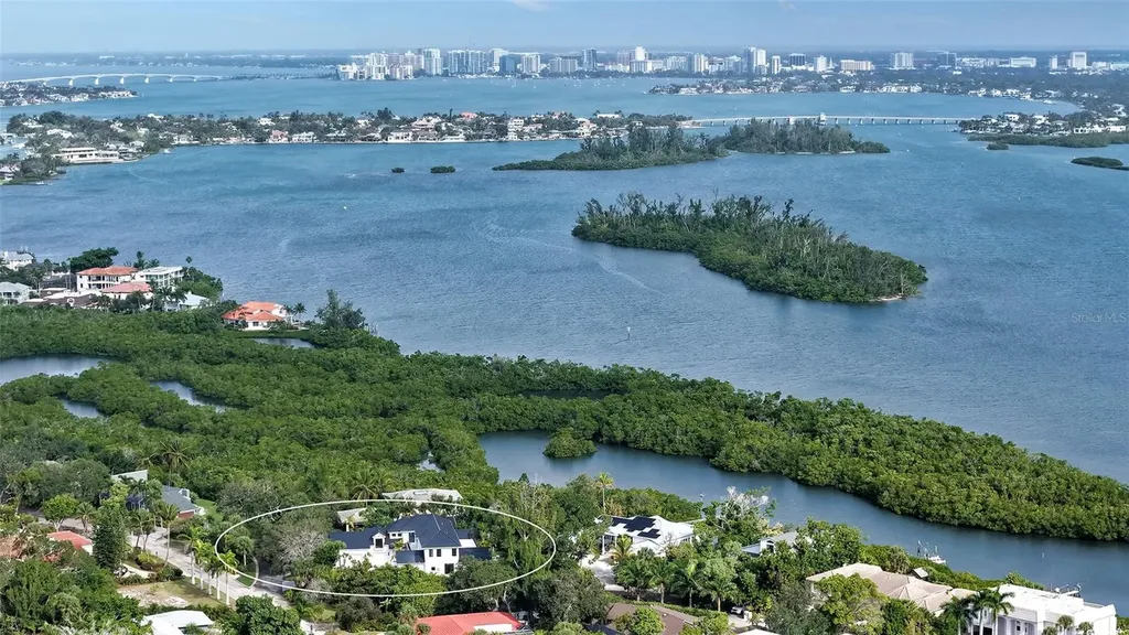 656 Tropical Circle Sarasota FL 34242