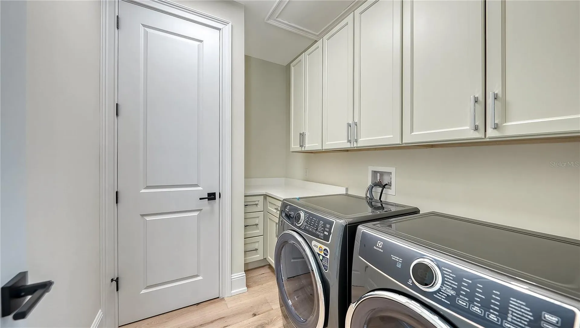 656 Tropical Circle Sarasota FL 34242
