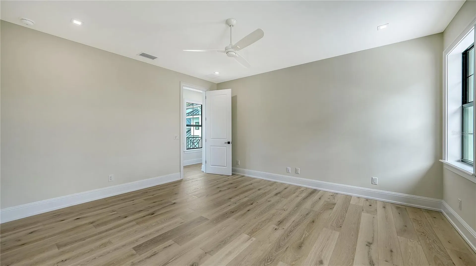 656 Tropical Circle Sarasota FL 34242