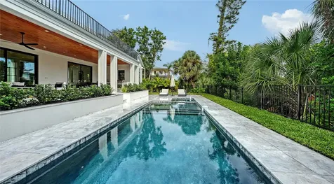 656 Tropical Circle Sarasota FL 34242