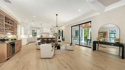 656 Tropical Circle Sarasota FL 34242