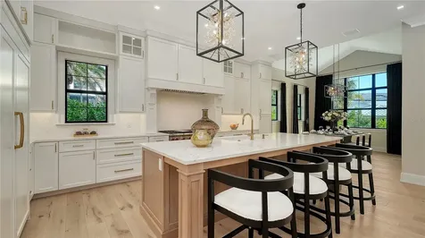 656 Tropical Circle Sarasota FL 34242