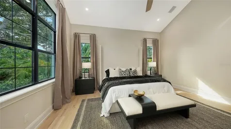 656 Tropical Circle Sarasota FL 34242