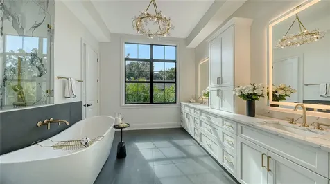 656 Tropical Circle Sarasota FL 34242