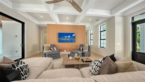 656 Tropical Circle Sarasota FL 34242
