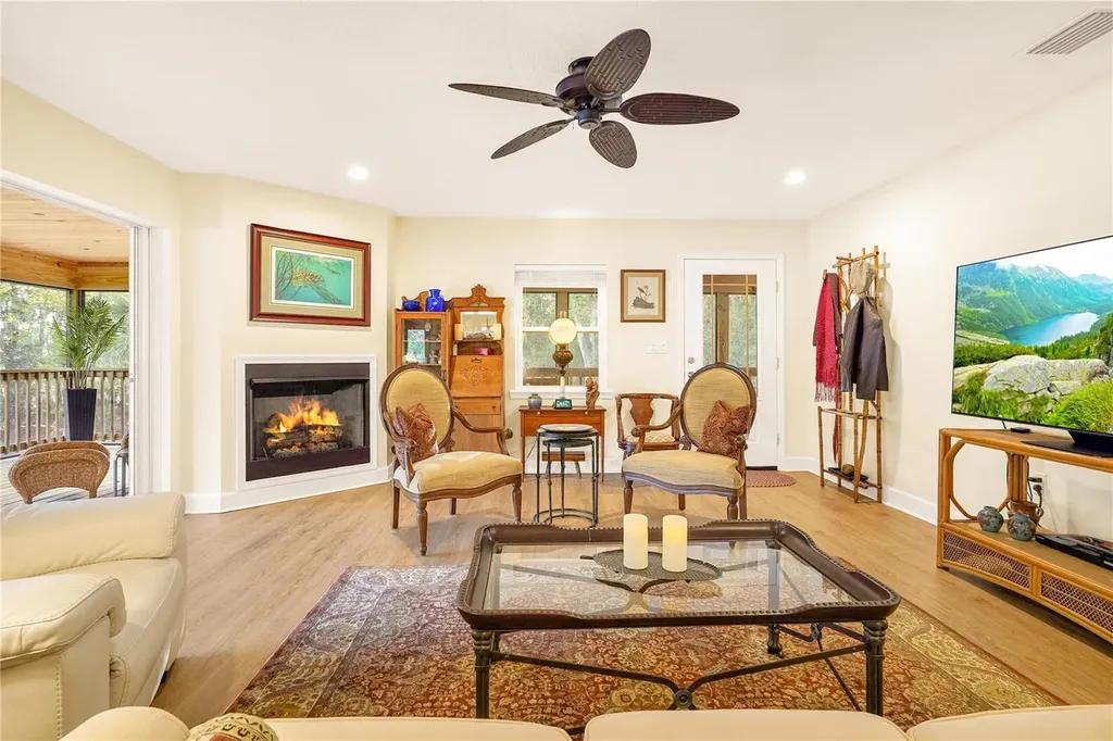 122 Drayton Island Road Georgetown FL 32139
