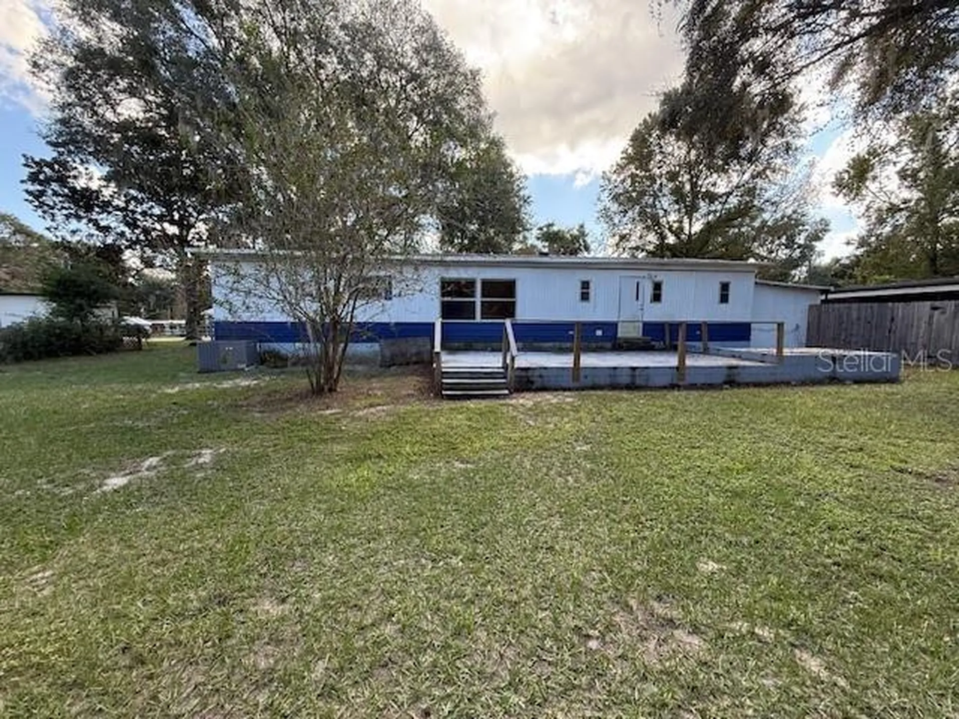 10859 SE 131st Place Ocklawaha FL 32179