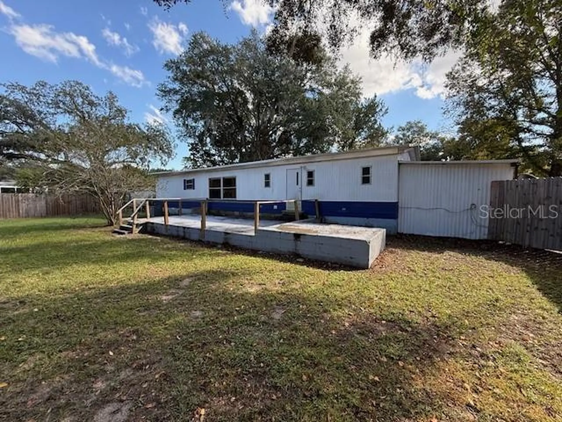 10859 SE 131st Place Ocklawaha FL 32179