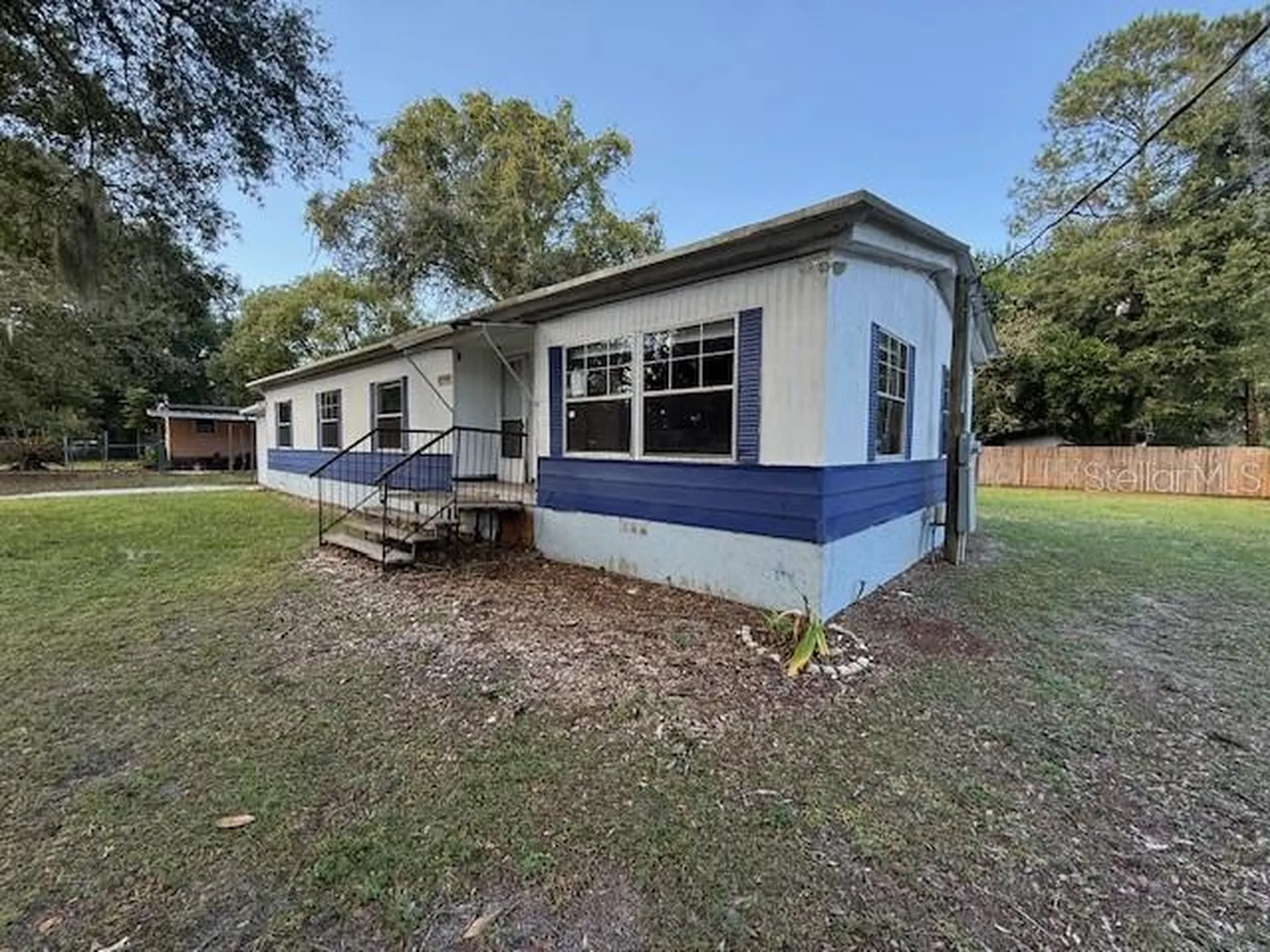10859 SE 131st Place Ocklawaha FL 32179