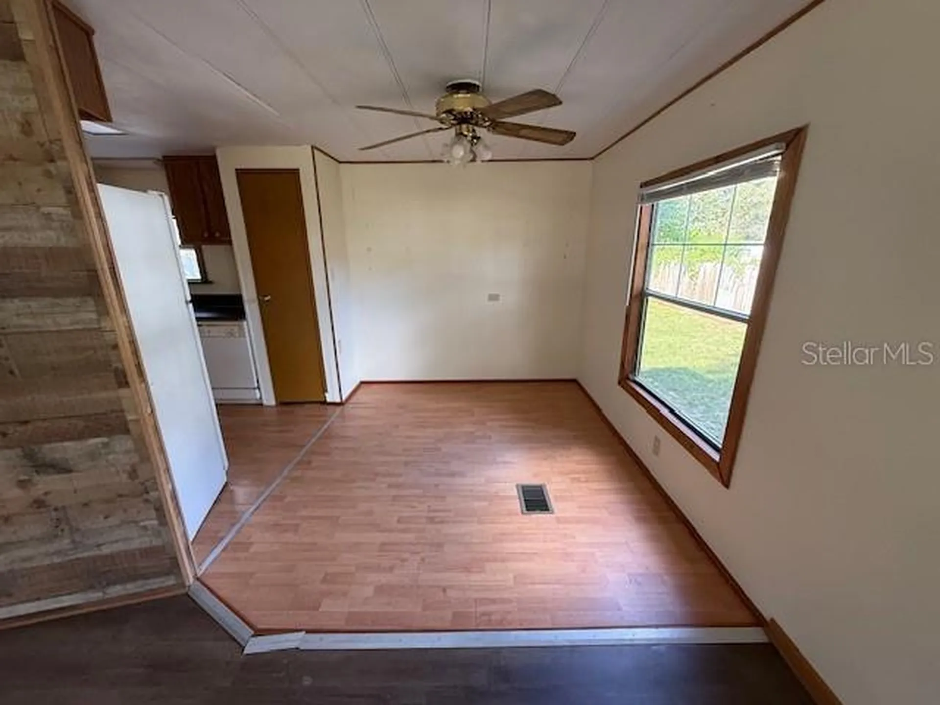 10859 SE 131st Place Ocklawaha FL 32179