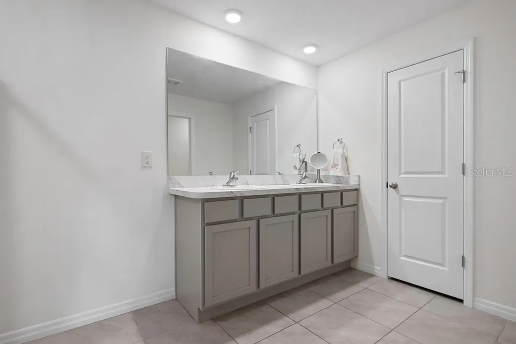 2986 Great Abaco Way Bradenton FL 34208