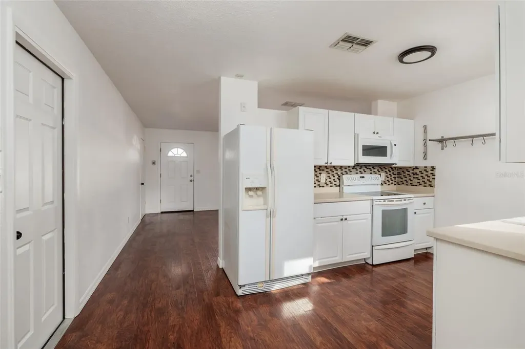 704 72nd Avenue N St Petersburg FL 33702