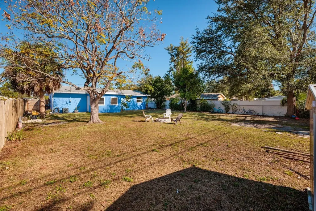 704 72nd Avenue N St Petersburg FL 33702