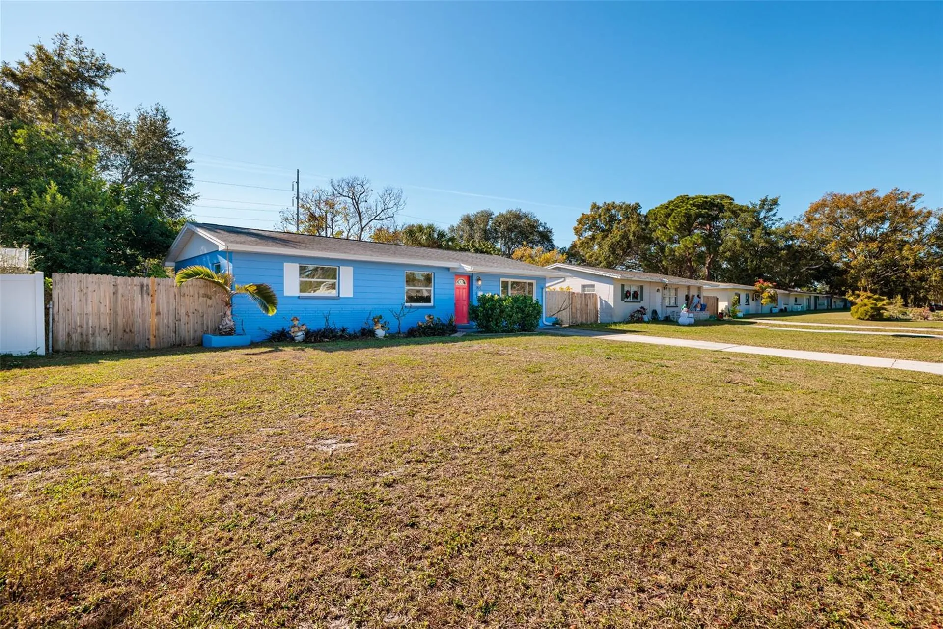 704 72nd Avenue N St Petersburg FL 33702