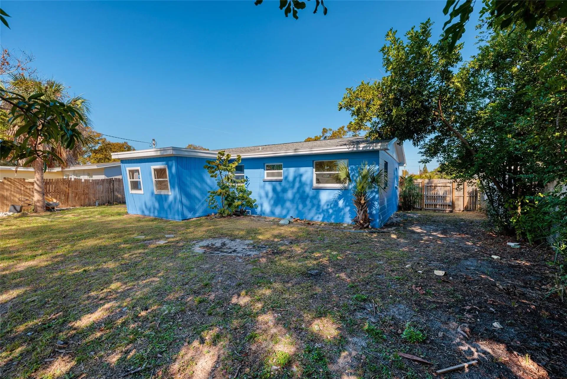 704 72nd Avenue N St Petersburg FL 33702