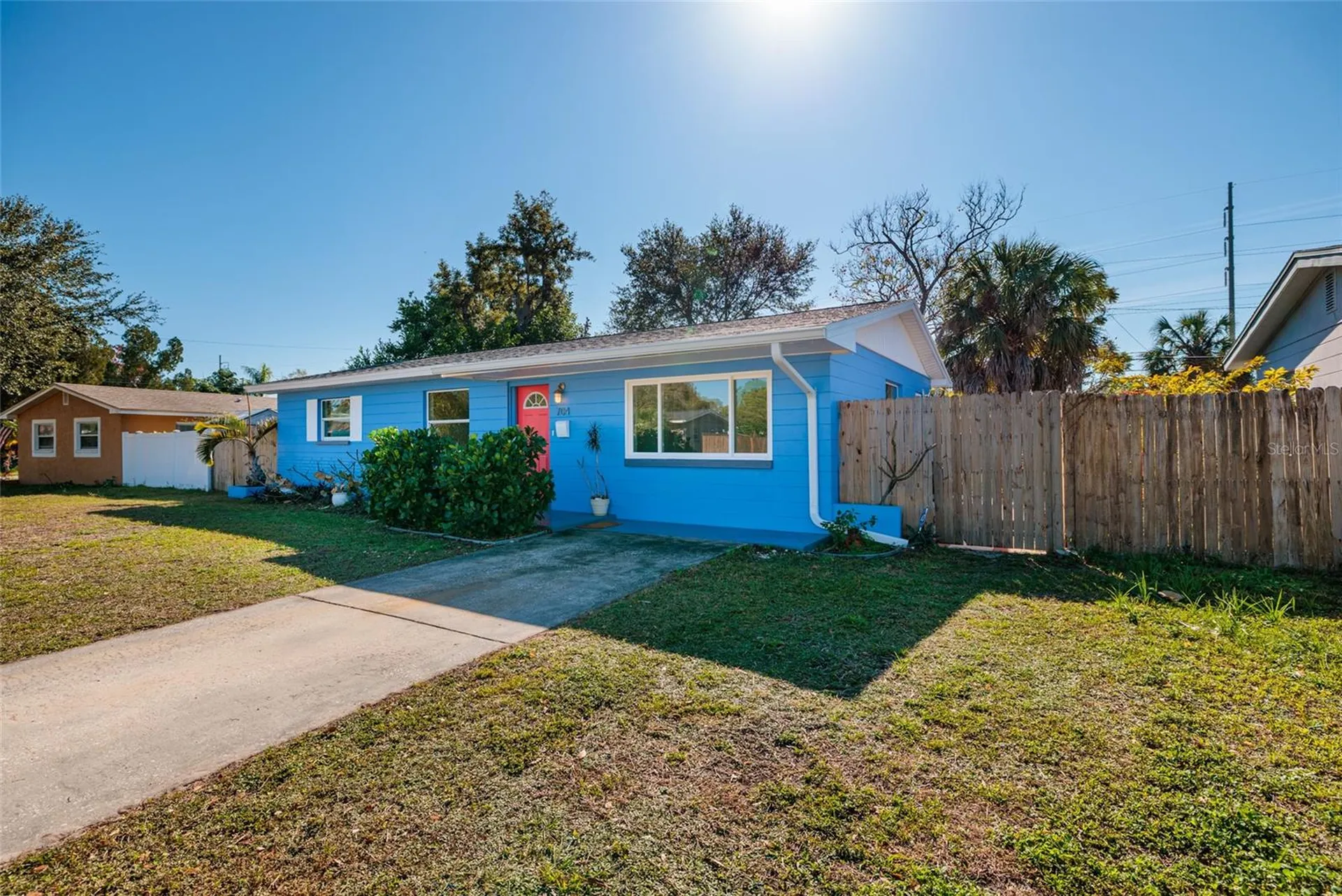 704 72nd Avenue N St Petersburg FL 33702